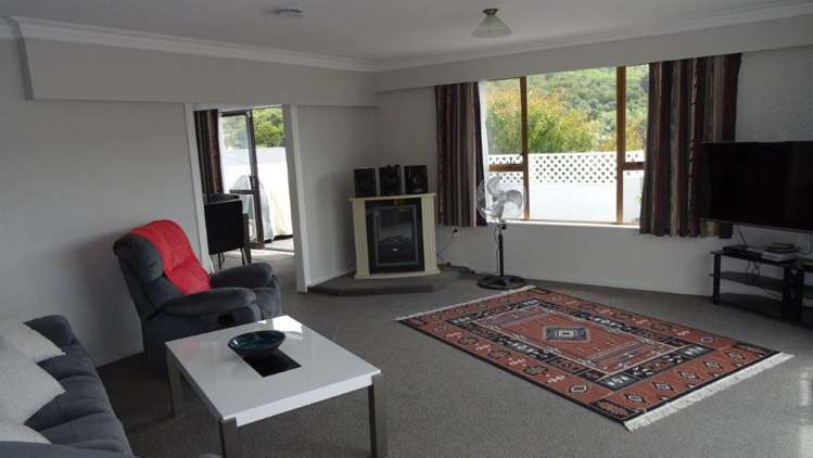 159 Waikawa Road Picton_1