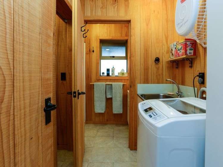 412a Southland Place Raureka_14