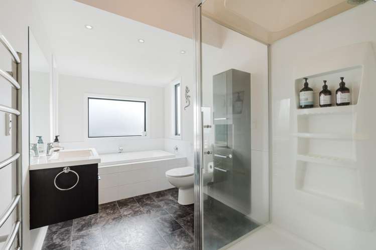 751 Peacockes Road Rukuhia_13