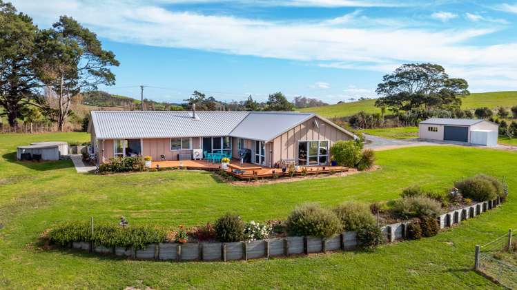 139 Vipond Road_0