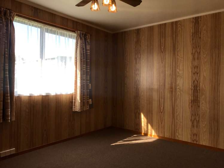 2/202 Waitemata Drive Ranui_1