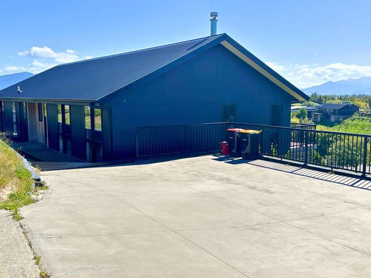 6 Lake View Place Fairhall_15