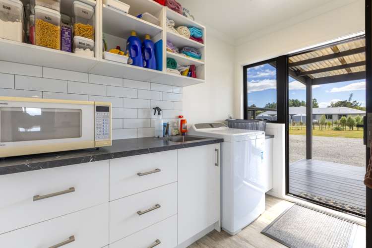 1 Elm Place, RD4 Waipukurau_11