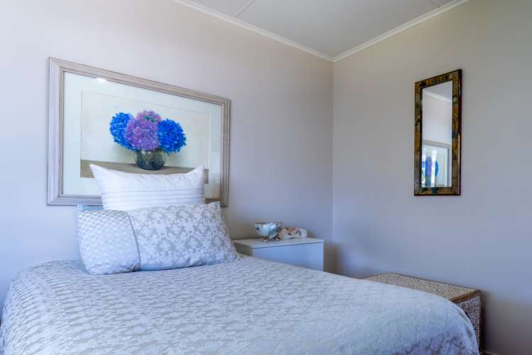 11 Archlynn Road Kelston_6