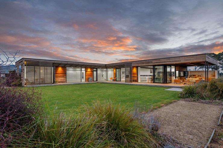 One of the four properties on West Hoe Heights, in Orewa, that failed to sell. The lifestyle block is set to be surrounded by new-build homes.  Photo / Supplied