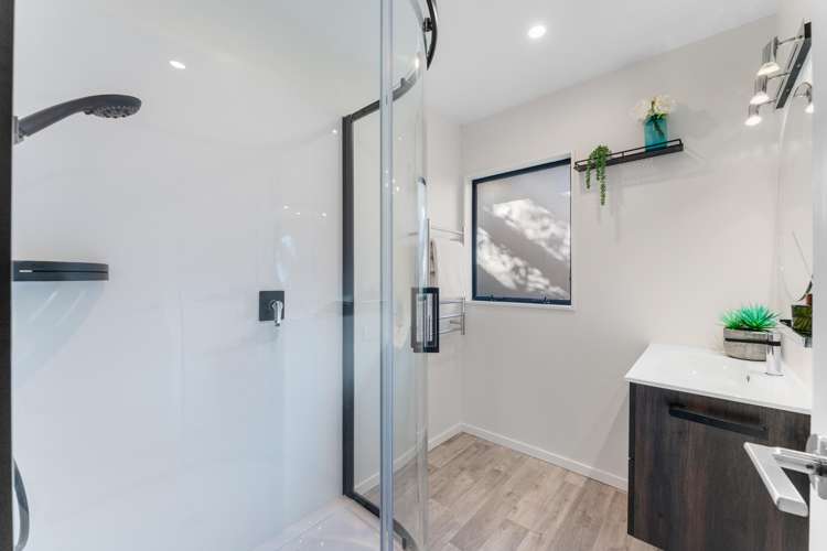 1/14 Kupari Place Totara Vale_13