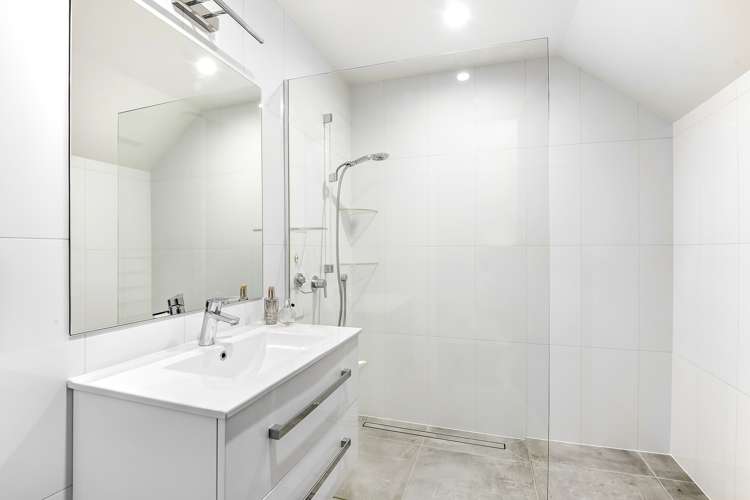 4/13 Leeds Street Te Aro_7