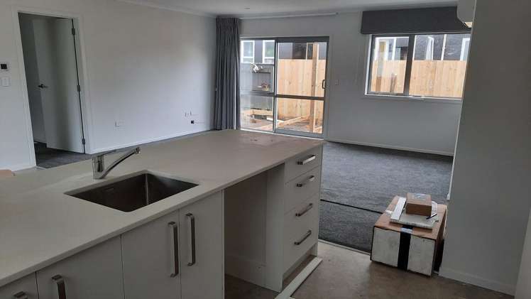 30 Wrantage Street Westown_5