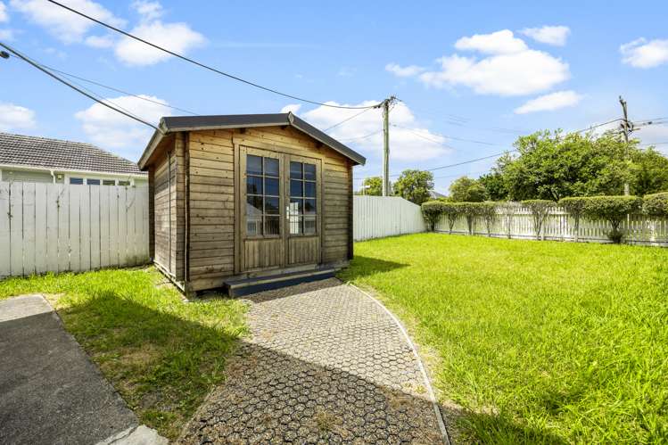 18 Rewarewa Road Te Atatu Peninsula_17