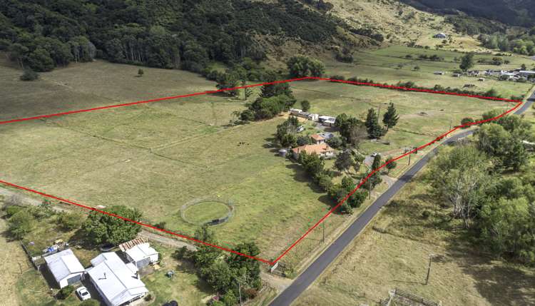 141 Neavesville Road Puriri_1