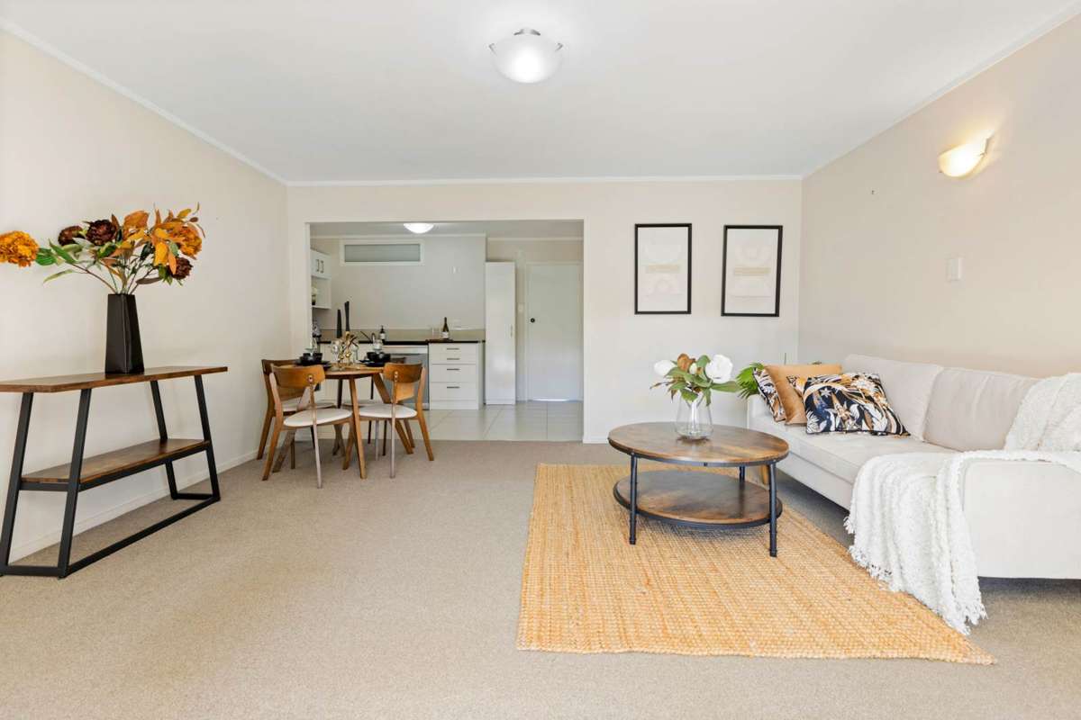 2/21 Burch Street_2