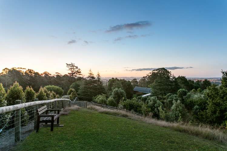 462 Redoubt Road Flat Bush_18