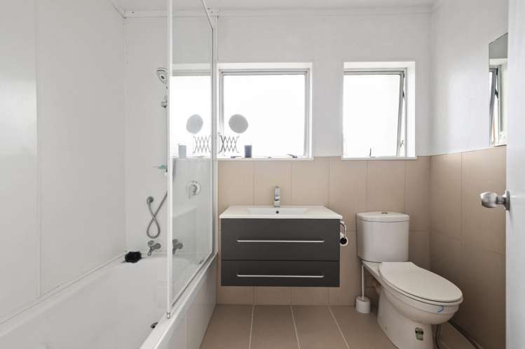 4 Cross Street Drury_11