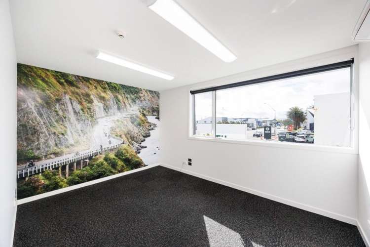 656 Tremaine Avenue Milson_15