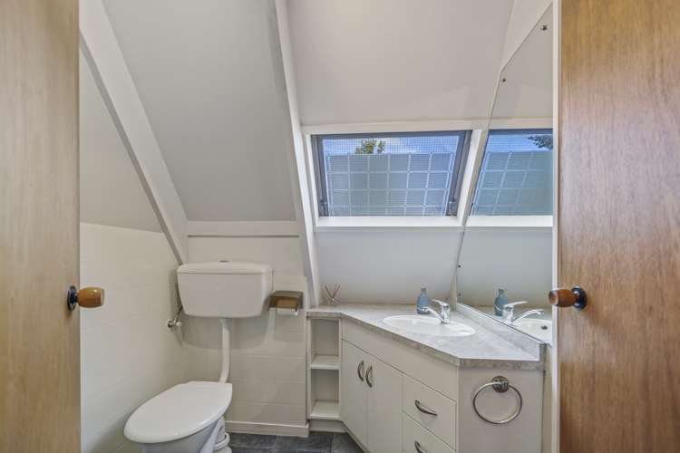 6 Marlowe Drive Leamington_18