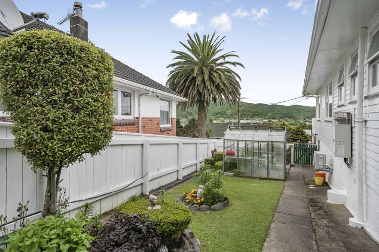 4 Isabel Grove Wainuiomata_16