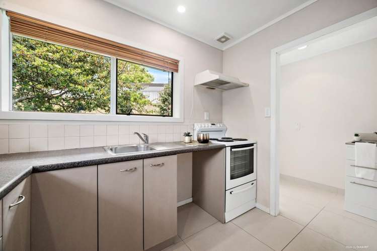 11b Lancelot Place Glenfield_8