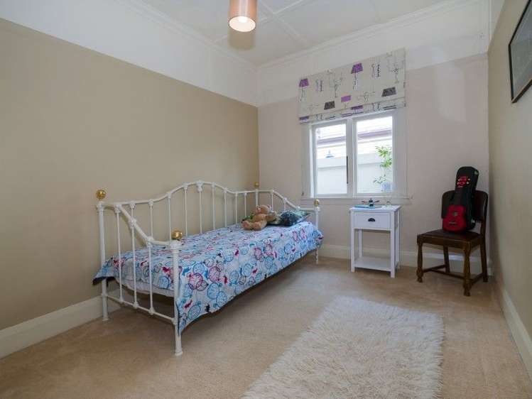 39 Penrose Street Woburn_13