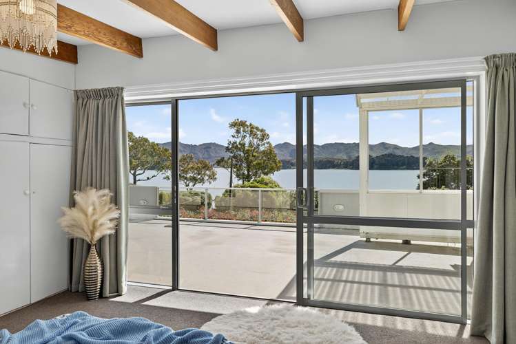 420 Marine Drive Charteris Bay_18