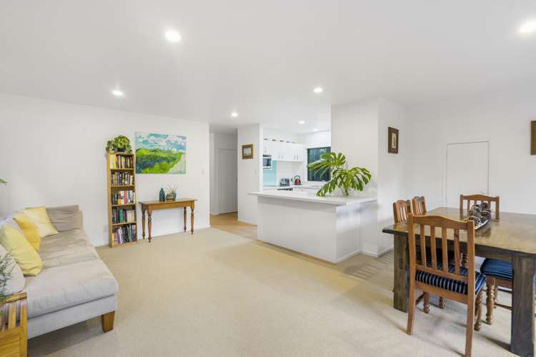 8 Rosecamp Road Beach Haven_5