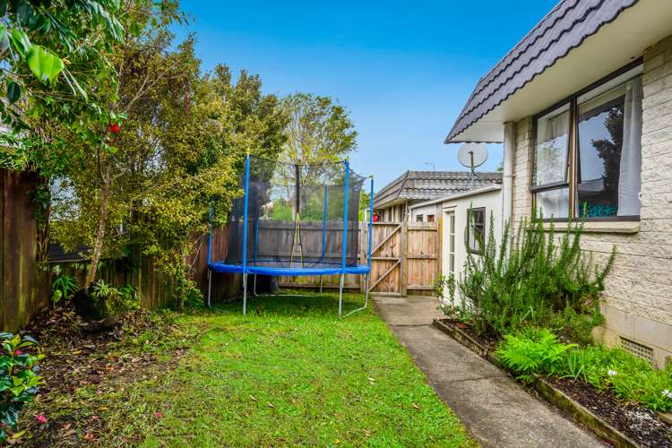 2/8 Glencourt Place Glenfield_18