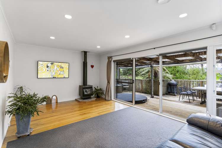 114 Captain Scott Road Glen Eden_15
