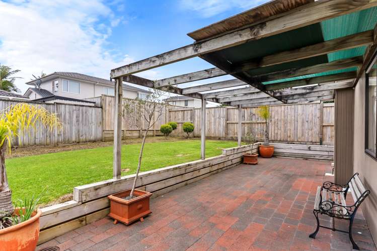 36 Butley Drive Farm Cove_19