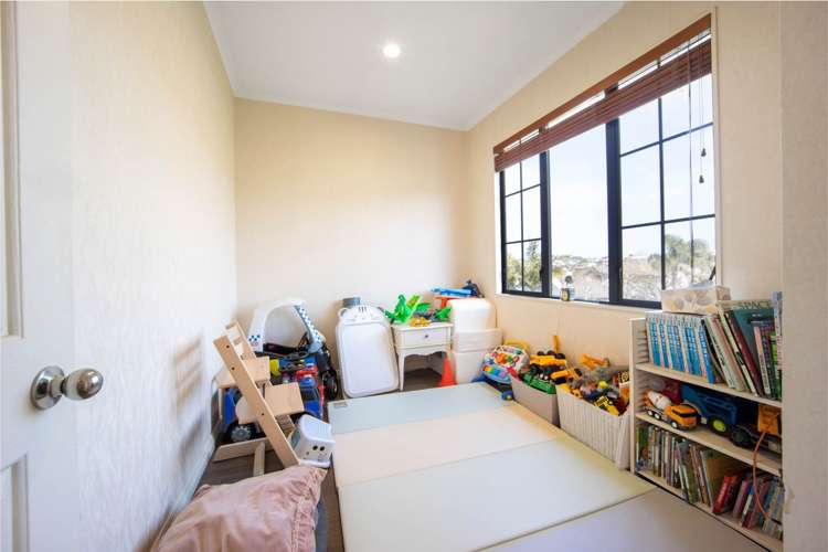 8 Kahala Place West Harbour_13