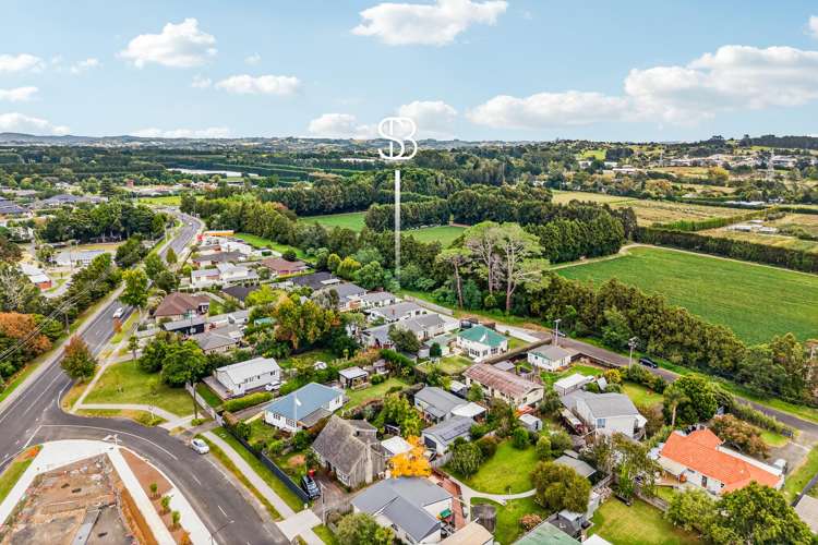 53 Cambridge Road Riverhead_25