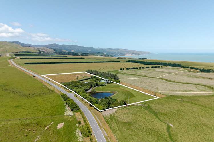 770 Cape Palliser Road Cape Palliser_24