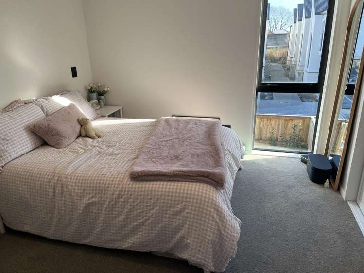 4/14 Rutherford St 1582_4