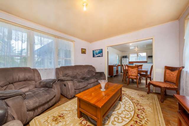 64 Christmas Road Manurewa_3