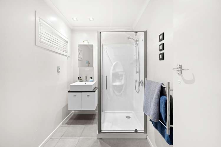 6 Tudor Crescent Chedworth_13