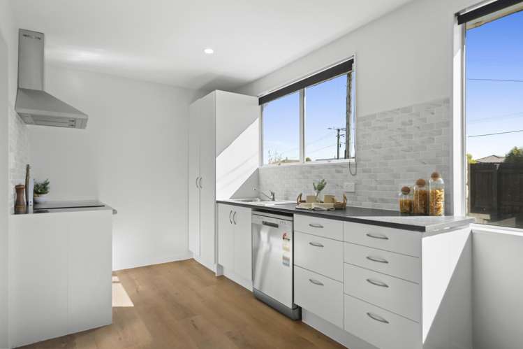 1/56 Matlock Street Woolston_2