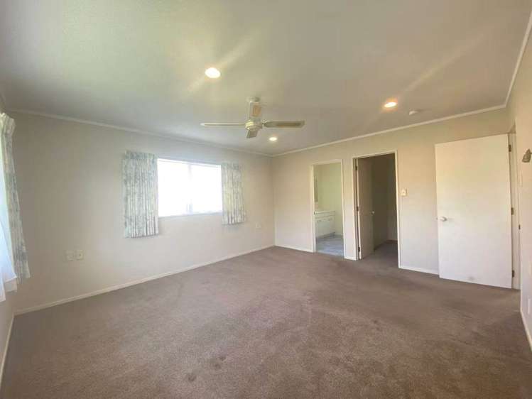 36 Meadowland Drive Somerville_5