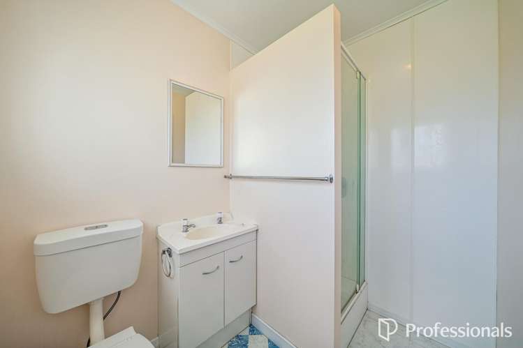 5/1079 High Street Taita_13