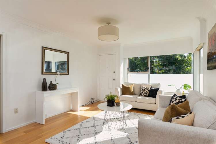 2/17 Thornton Road Milford_5