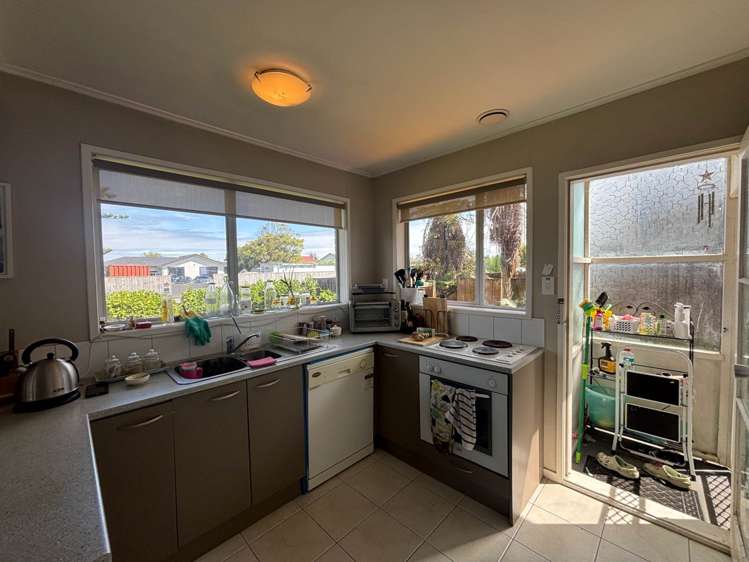 1/111 Florence Avenue Orewa_6