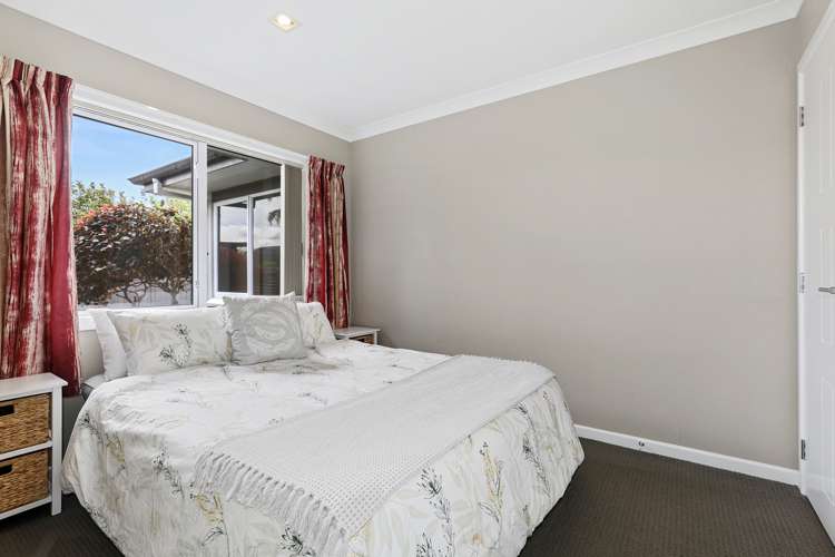 12 Devoy Drive Owhata_9