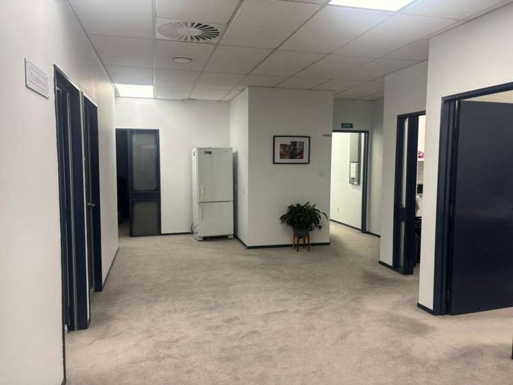 Level 1/98 Birch Avenue Judea_10