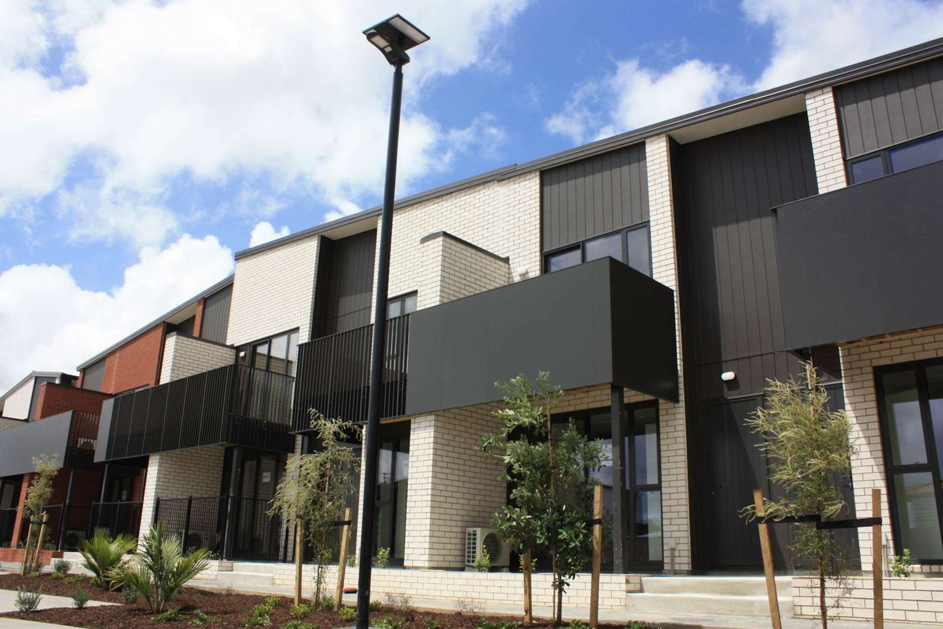 4/10-12 Humphreys Place Mangere_0