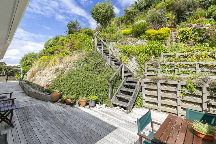 56 Fyvie Avenue Tawa_13