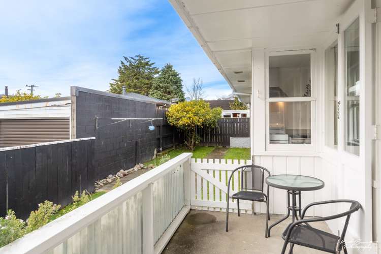 1/400 Fergusson Drive Heretaunga_12