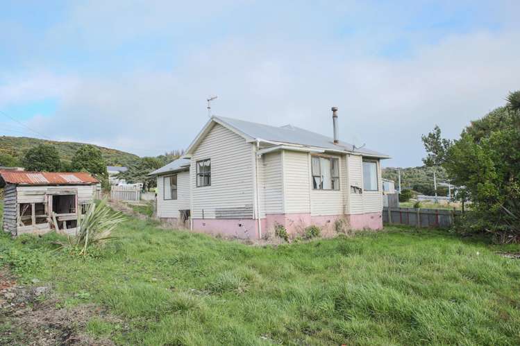 11 Theodore Street Bluff_16