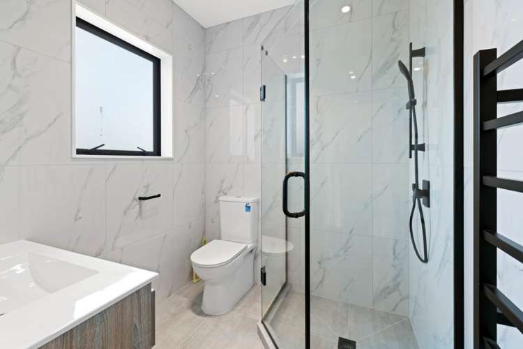 8 Paapaka Way Waiuku_10