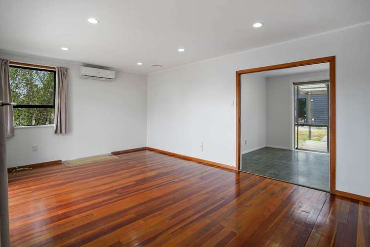 3 Waione Avenue Te Atatu Peninsula_10