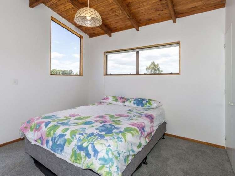 110 Ngati Pu Place Whangamata_18