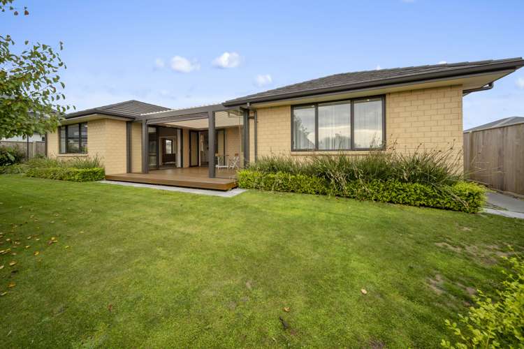 7 Manurau Crescent Merrilands_2