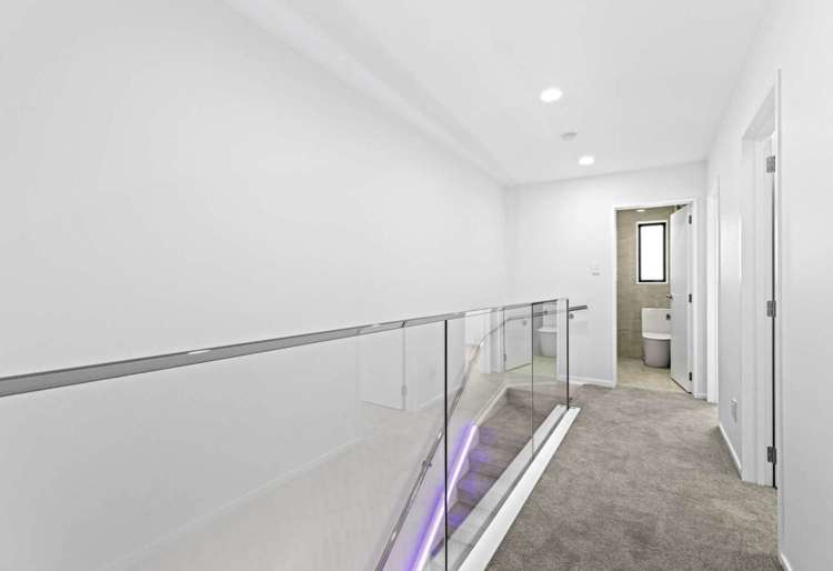 4/127 Stoddard Road Mt Roskill_4