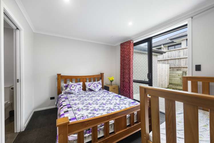 2/8 Bostonkip Crescent Fitzroy_9